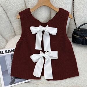 Elegant Burgundy Sleeveless Knit Top